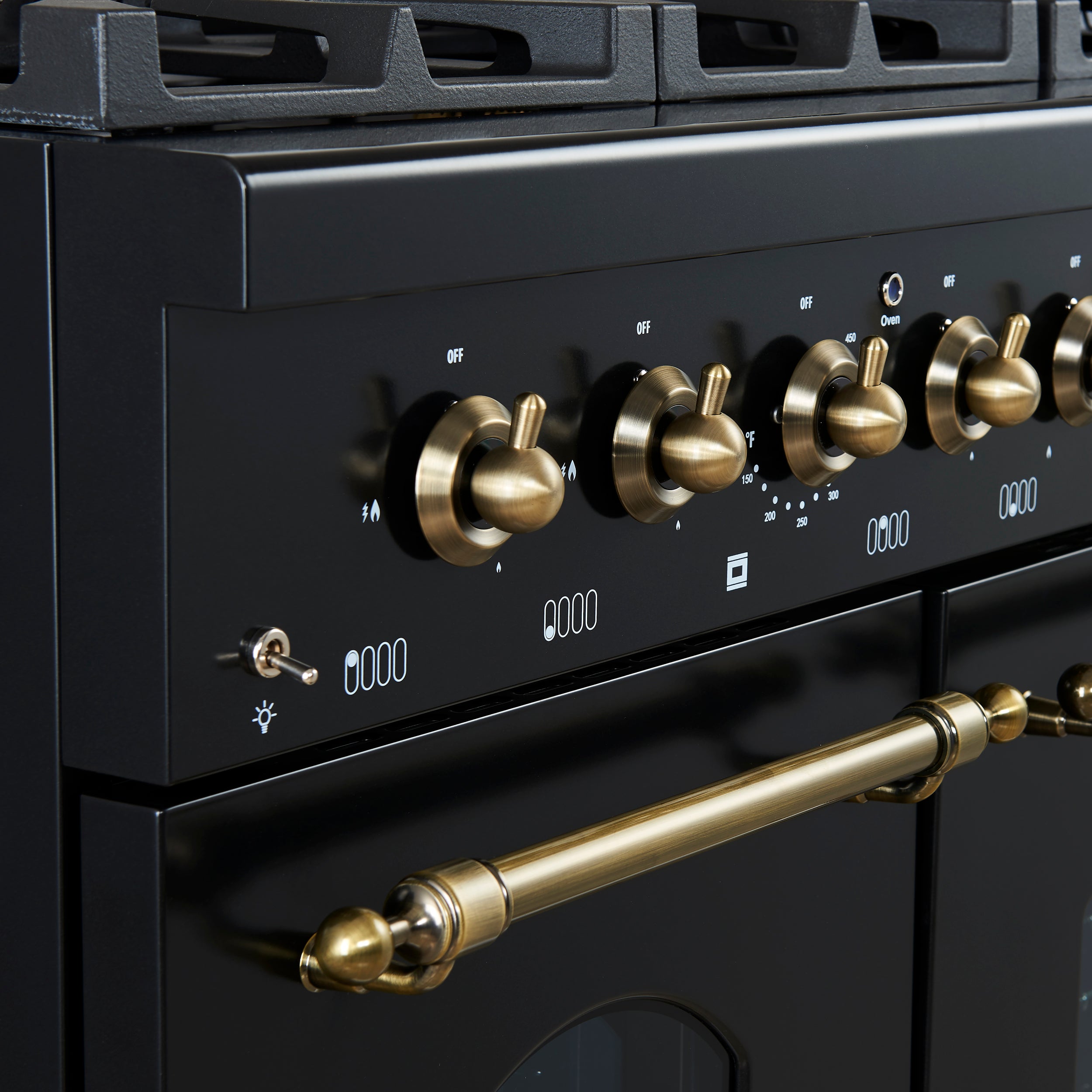 FORNO Antico 48-Inch Freestanding Gas Range, 8 Sealed Burners, Griddle, 5.5 cu. ft. Oven, Black with Antique Brass Acccents (FFSGS6219-48BLK)
